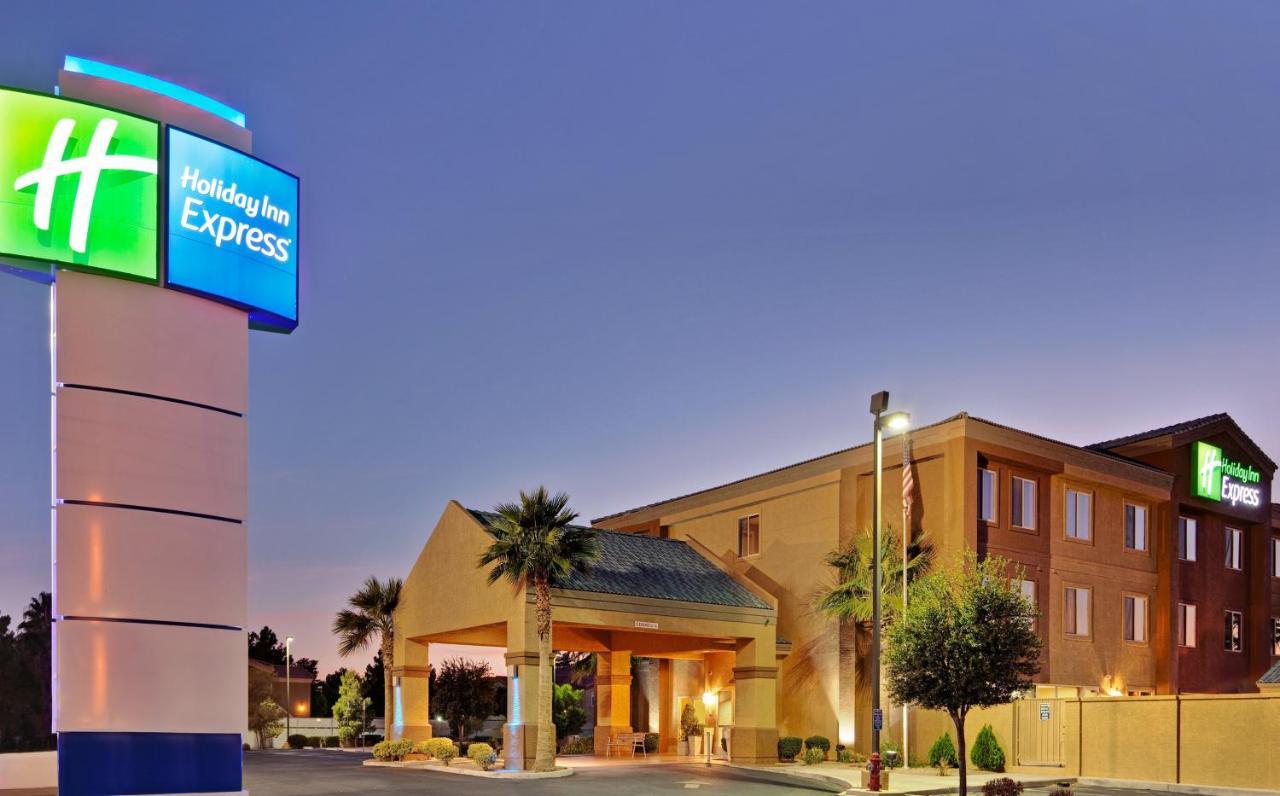 Holiday Inn Express Las Vegas-Nellis By Ihg Eksteriør bilde