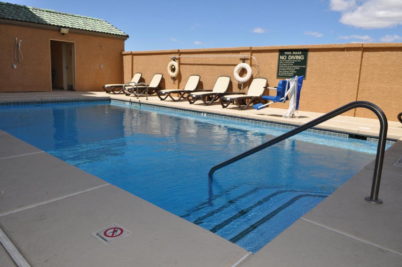 Holiday Inn Express Las Vegas-Nellis By Ihg Eksteriør bilde