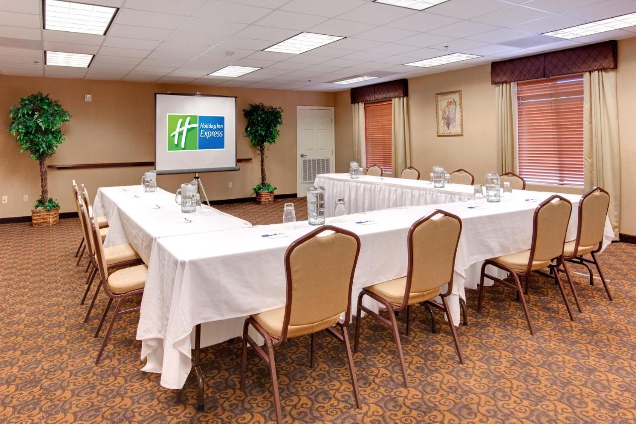 Holiday Inn Express Las Vegas-Nellis By Ihg Eksteriør bilde