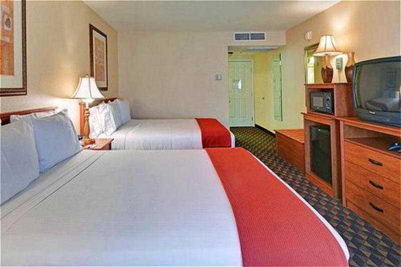 Holiday Inn Express Las Vegas-Nellis By Ihg Rom bilde