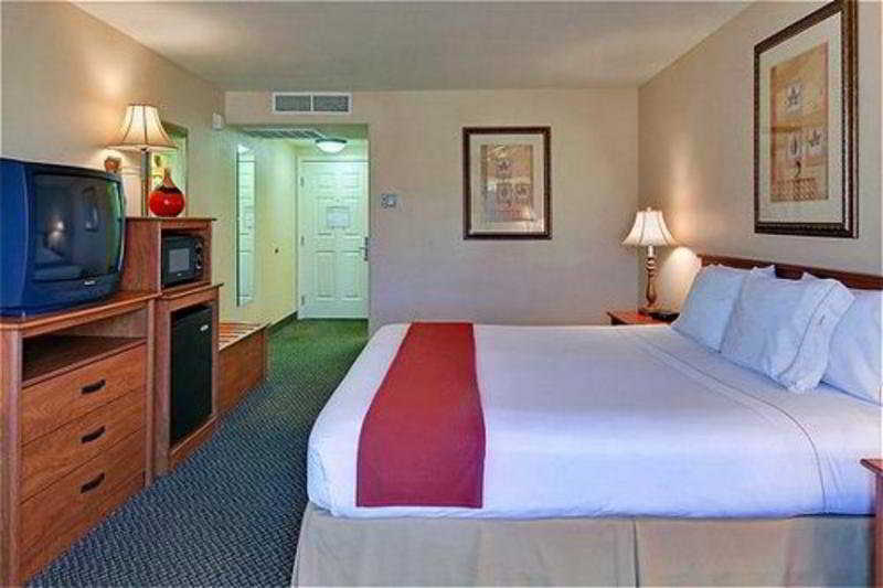 Holiday Inn Express Las Vegas-Nellis By Ihg Rom bilde